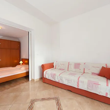 Apartamento Pavica *